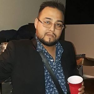 Meet your Posher, Elias